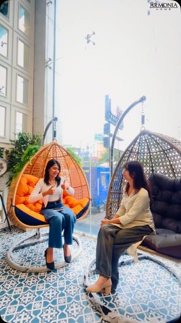 Hanging egg swing chairs